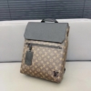 Balo Louis Vuitton Backpack Monogram 3 Màu Đen Nâu Đen Vuông 10 Balo Louis Vuitton Backpack Monogram Màu Nâu LV