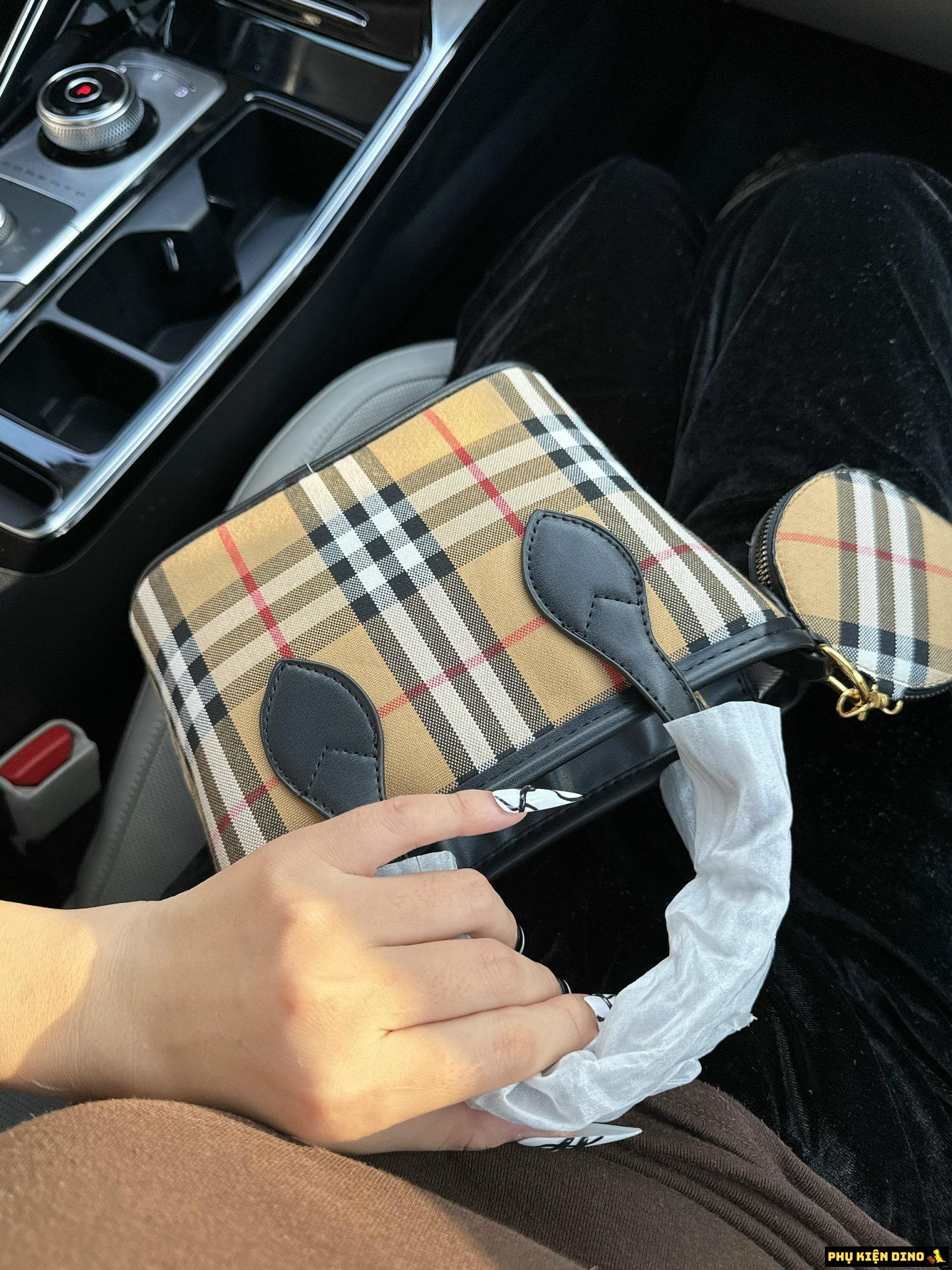 Túi Xách Tay Đeo Chéo Burberry Nâu Quai Đen 10 Túi Burberry Brown Black