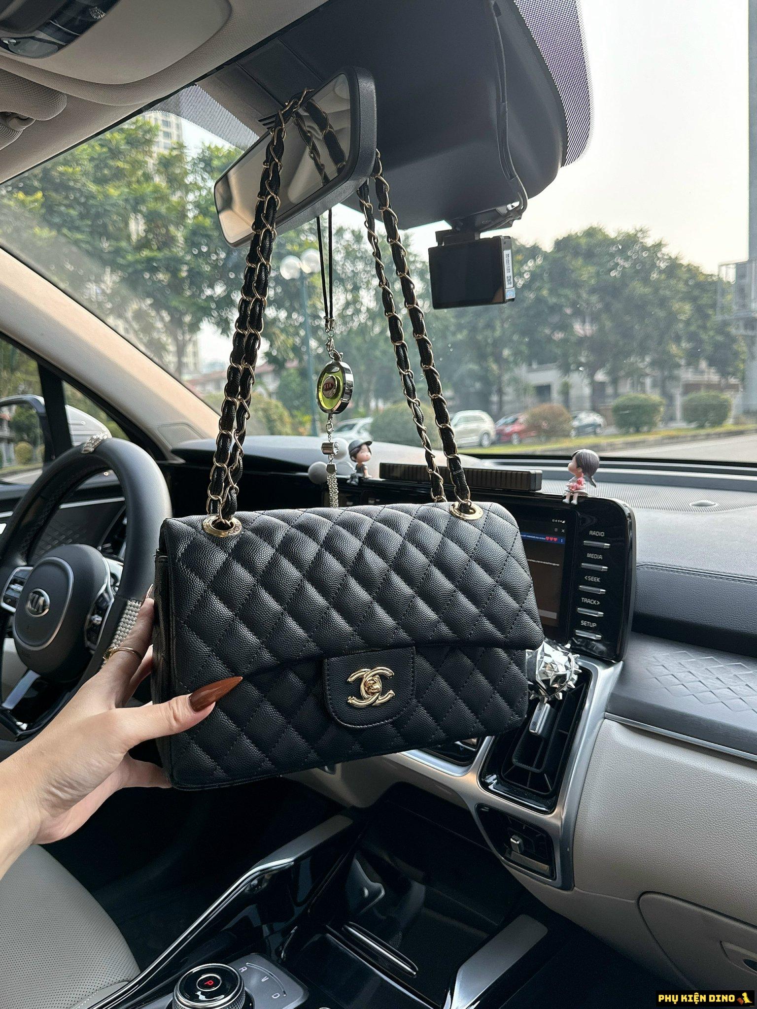 Túi Chanel Classic CC Da Caviar Khóa Vàng 2 Màu Đen Kem 2 Túi Chanel Classic CC Da Caviar Khóa Vàng 2 Màu Đen Kem