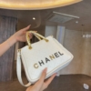 Túi Chanel Công Sở Kèm Dây Size 23 Màu Trắng Đen 14 Túi Chanel Màu Trắng Logo Vàng