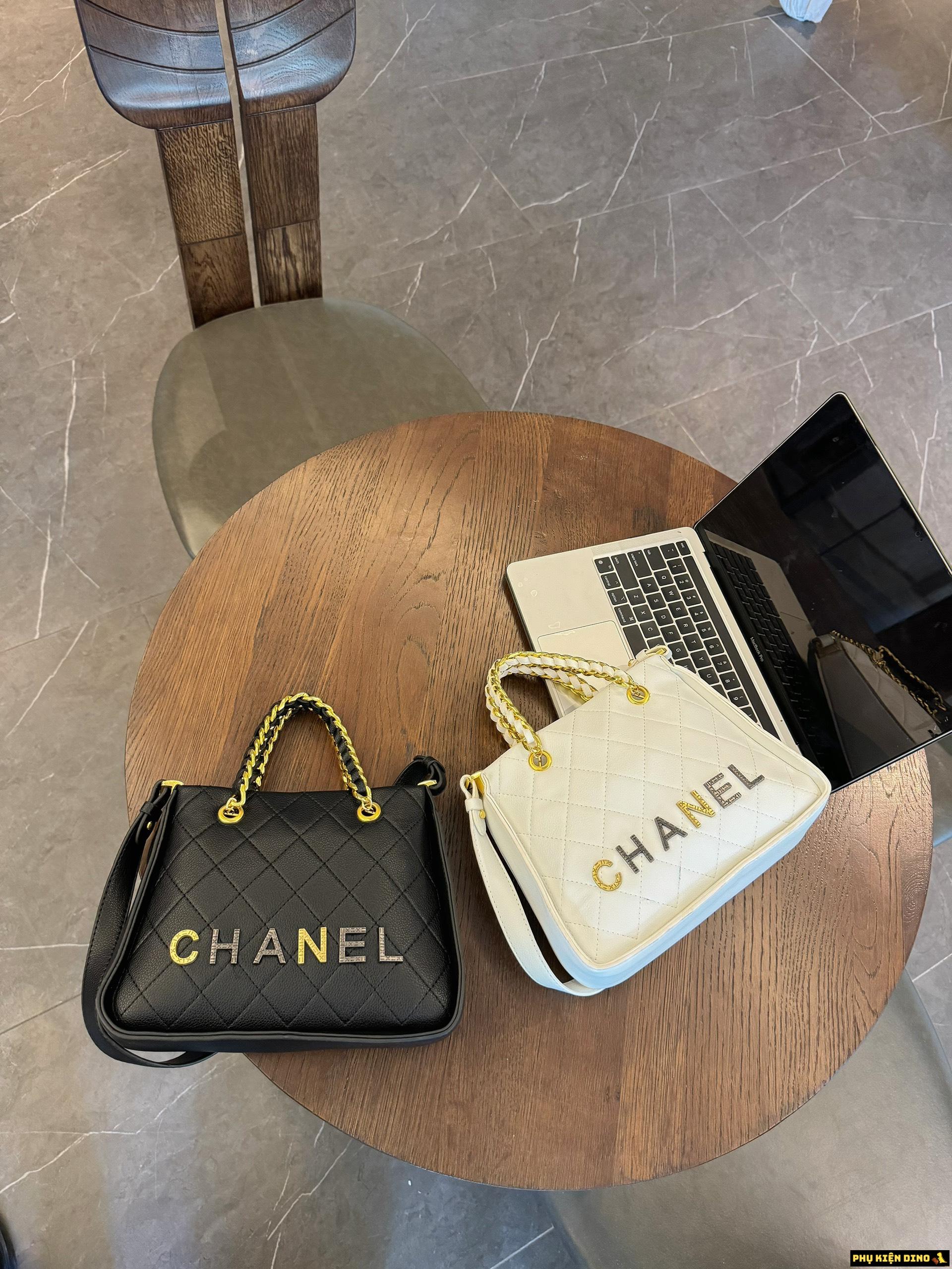 Túi Chanel Công Sở Kèm Dây Size 23 Màu Trắng Đen 4 Túi Chanel Size 23 Black White