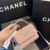 Túi Chanel Tay Cầm Dính Ngọc Mini 3 Màu Trắng Đen Hồng 14 Túi Chanel Tay Cầm Dính Ngọc Mini Màu Hồng