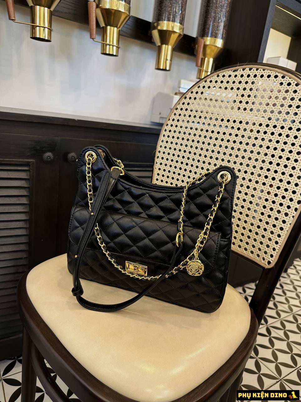 Túi Chanel Trám Khóa Xoay Da Mềm 3 Màu Trắng Đen Nâu 1 Túi Chanel Trám Khóa Xoay Da Mềm 3 Màu Trắng Đen Nâu