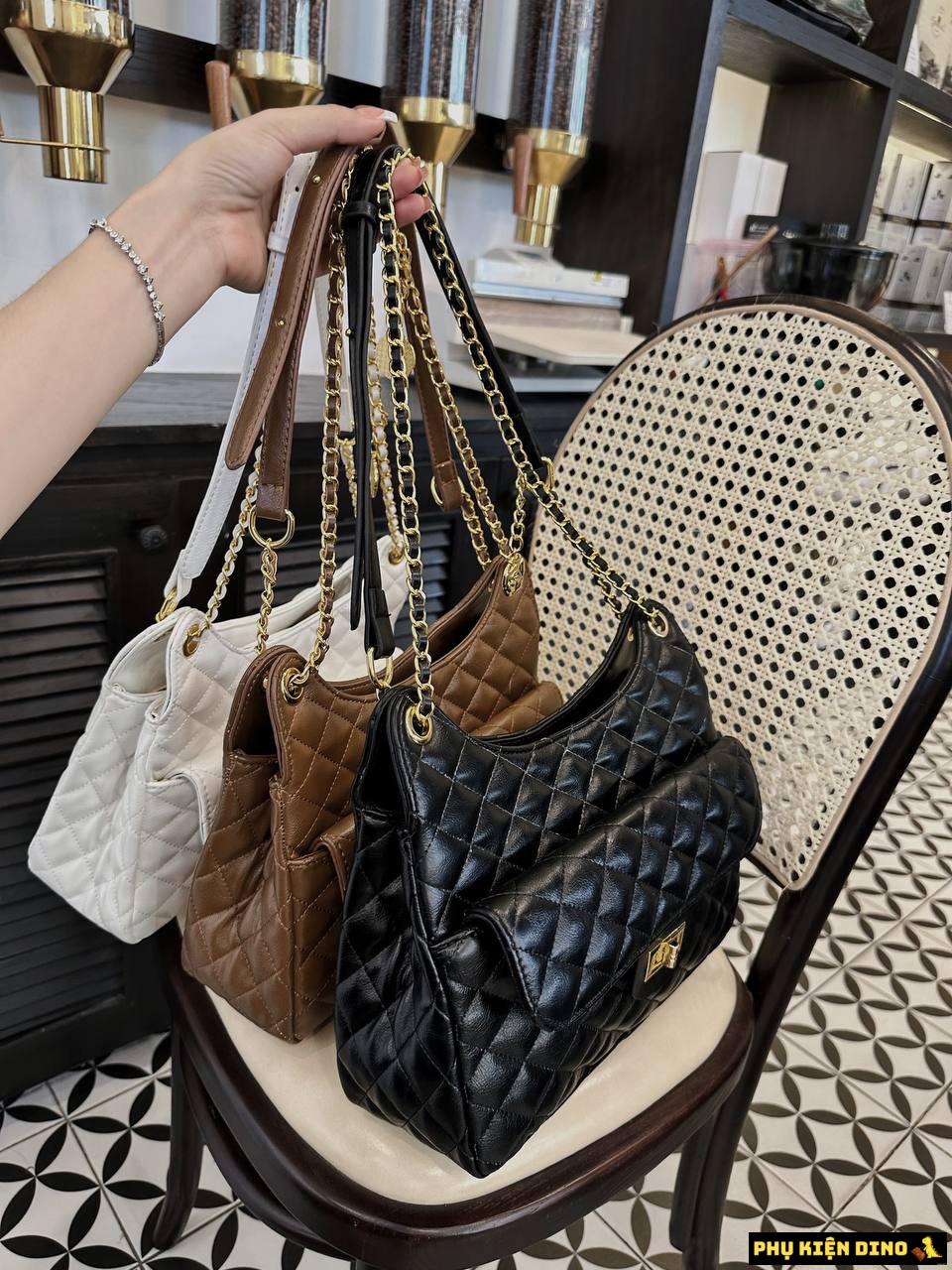 Túi Chanel Trám Khóa Xoay Da Mềm 3 Màu Trắng Đen Nâu 2 Túi Chanel Trám Khóa Xoay Da Mềm Trắng Đen Nâu