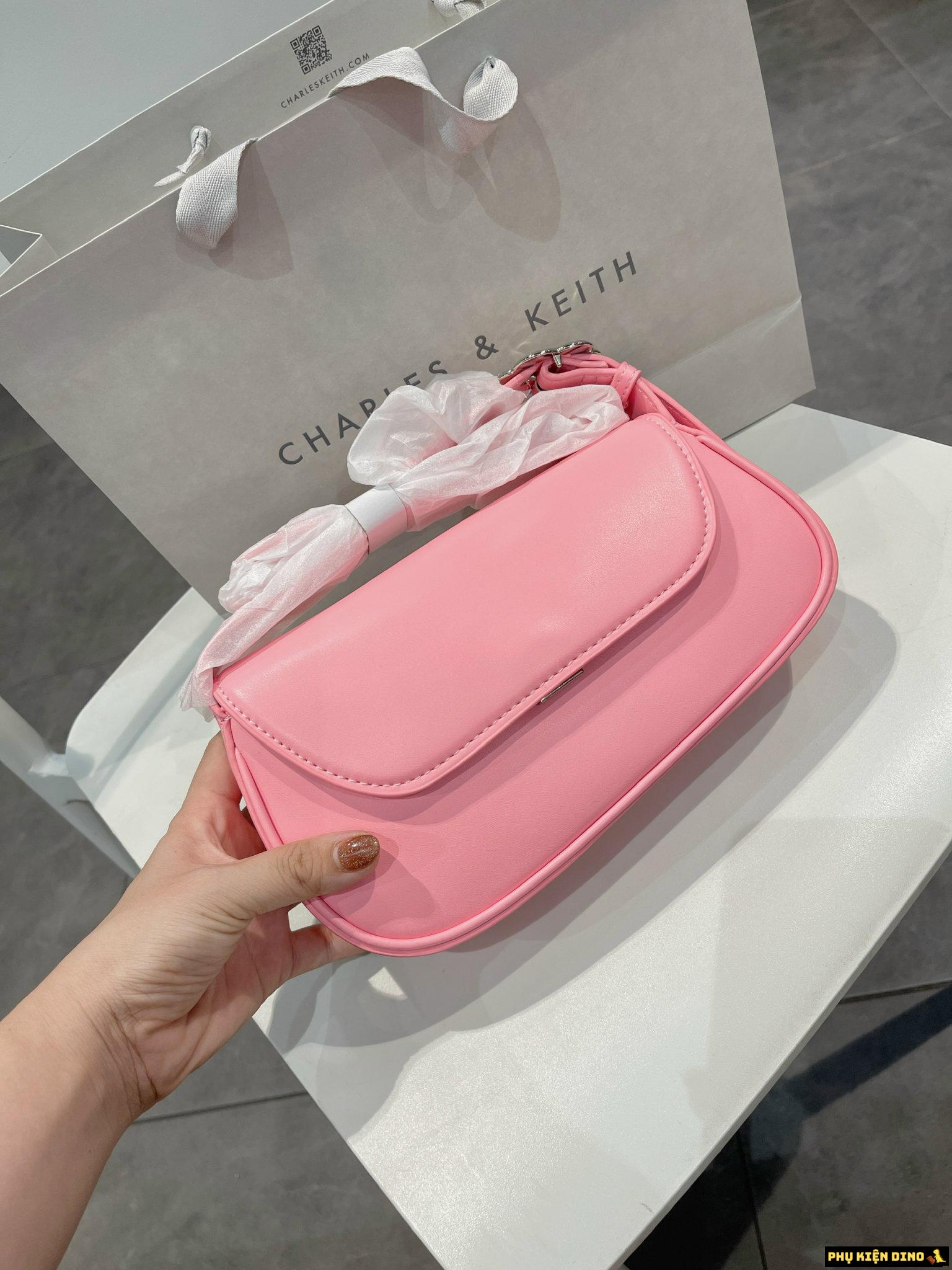 Túi Charles & Keith CNK Petra Asymmetrical Front Flap Bag 7 Túi CNK Petra Asymmetrical Front Flap Bag Màu Hồng