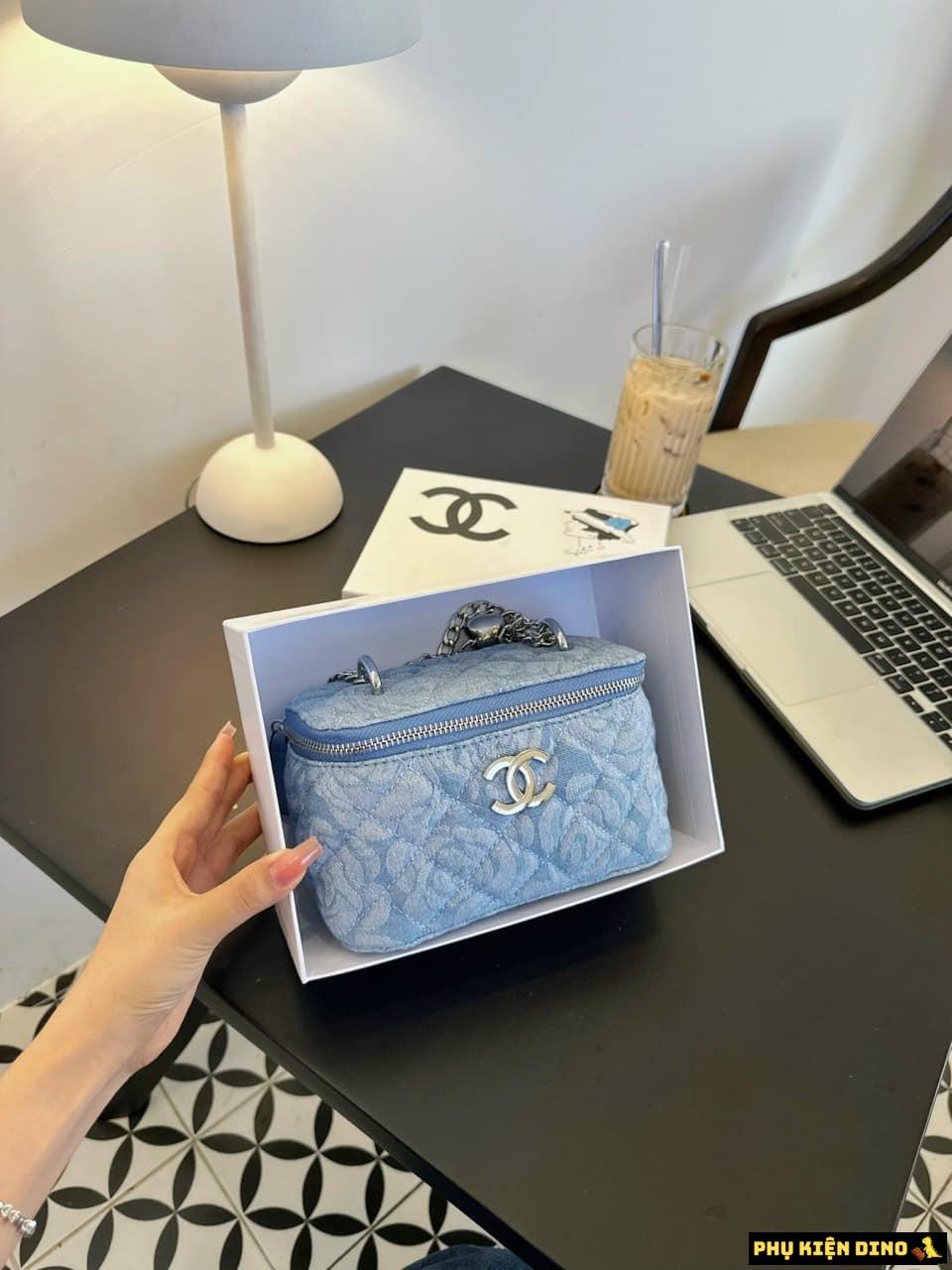 Túi Cốp Chanel Hoa Hồng Màu Xanh Denim Size 20 2 Túi Cốp Chanel Màu Xanh Denim