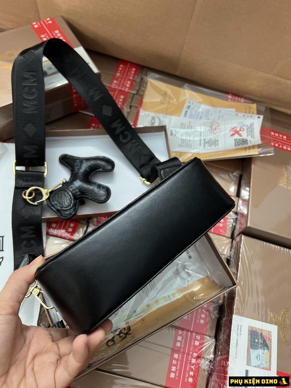 Túi Đeo Chéo MCM Dáng Hộp Vuông 4 Màu Đen Kem Nâu Hồng 10 Túi Cốp MCM Màu Đen