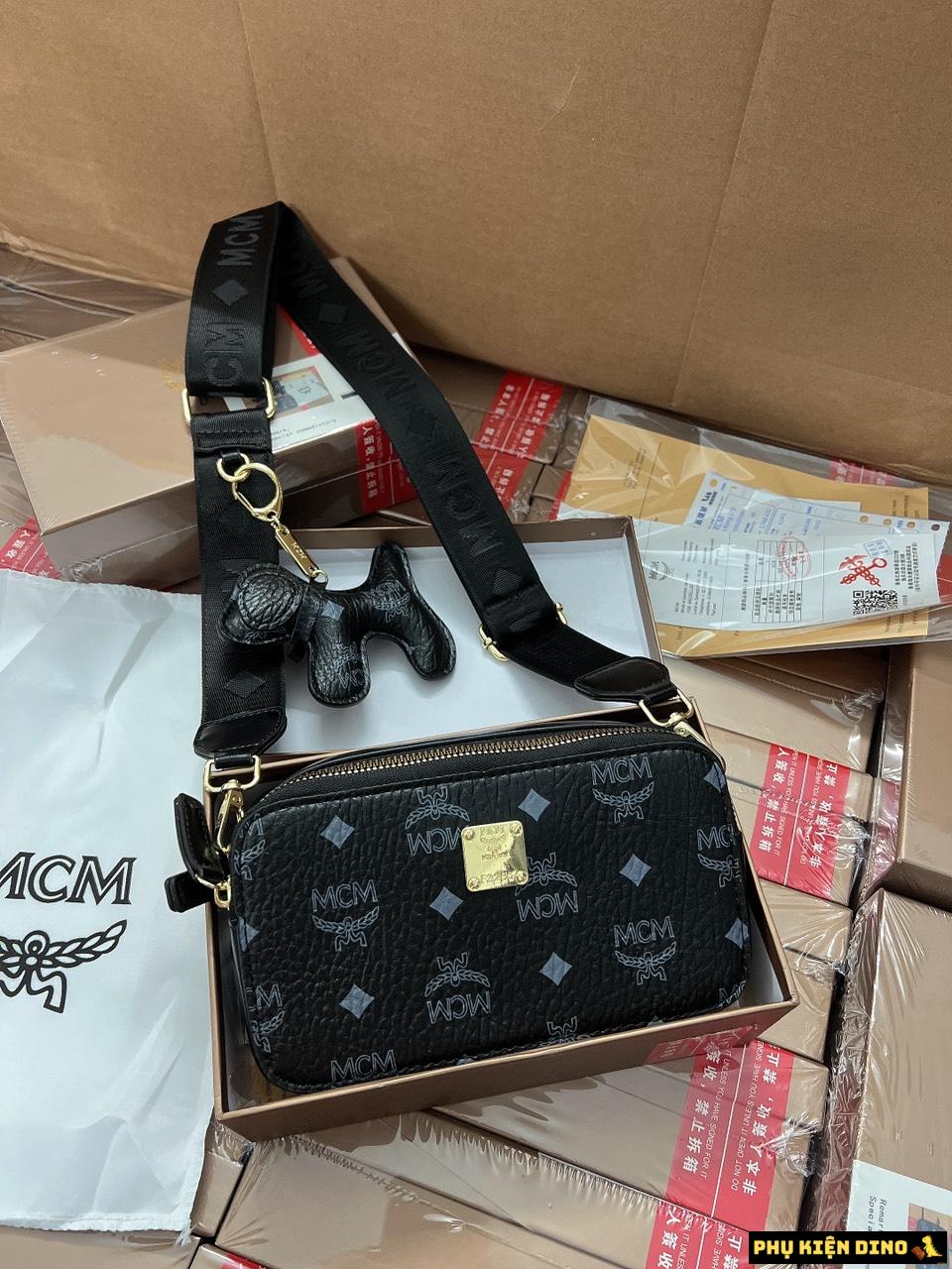Túi Đeo Chéo MCM Dáng Hộp Vuông 4 Màu Đen Kem Nâu Hồng 6 Túi Đeo Chéo MCM Dáng Hộp Vuông Màu Đen Kèm Con Chó