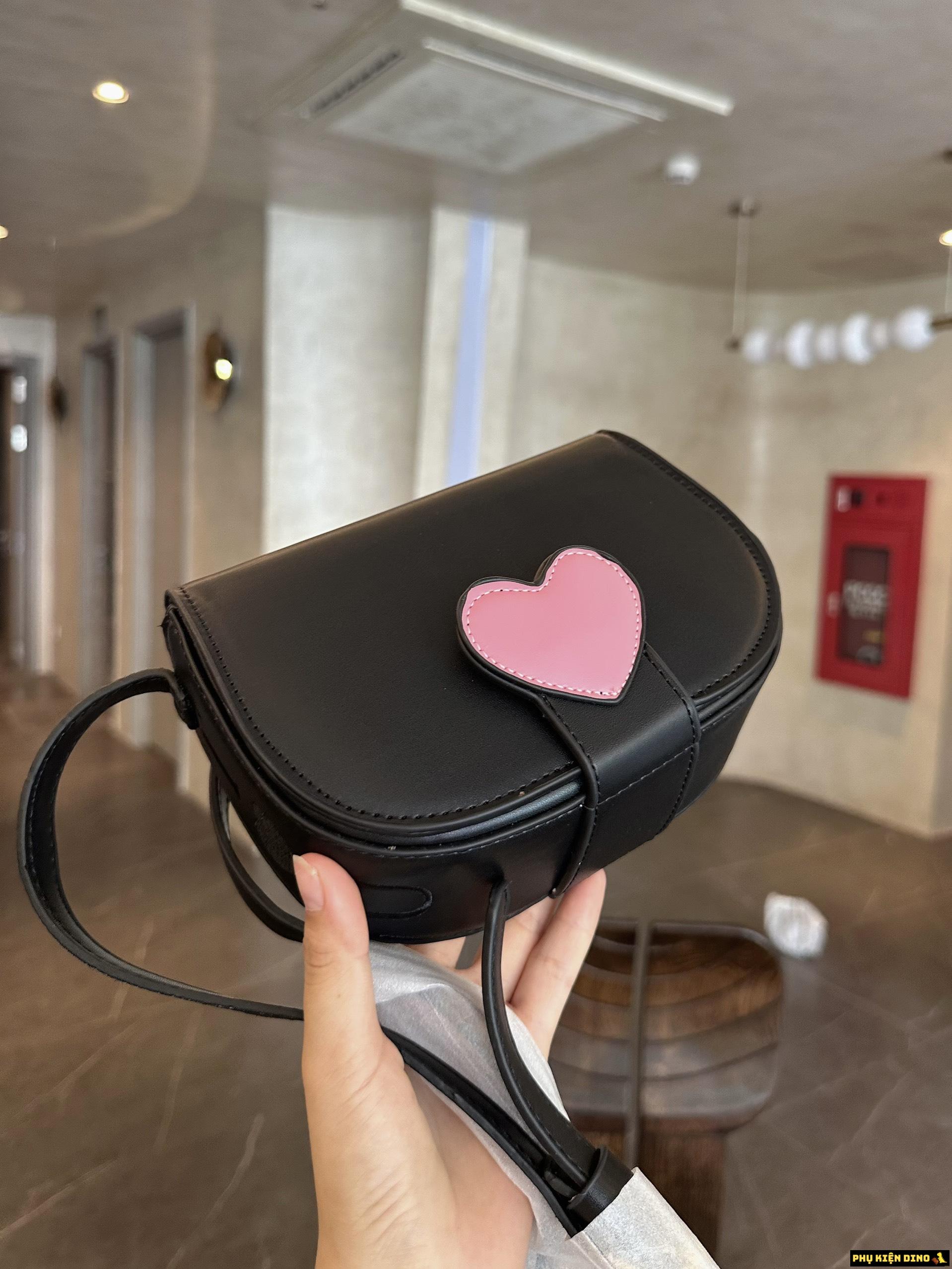 Túi Đeo Chéo Trái Tim Khóa Belt Xinh Xắn Hồng Đen Trắng 10 Túi Đeo Chéo Quảng Châu Cao cấp Khóa Trái Tim Đen Hồng