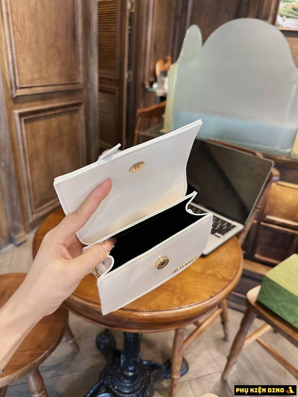 Túi Xách Jacquemus Mini Le Chiquito Moyen Boucle Trắng Đen 6 tui jacquemus mini le chiquito mau trang