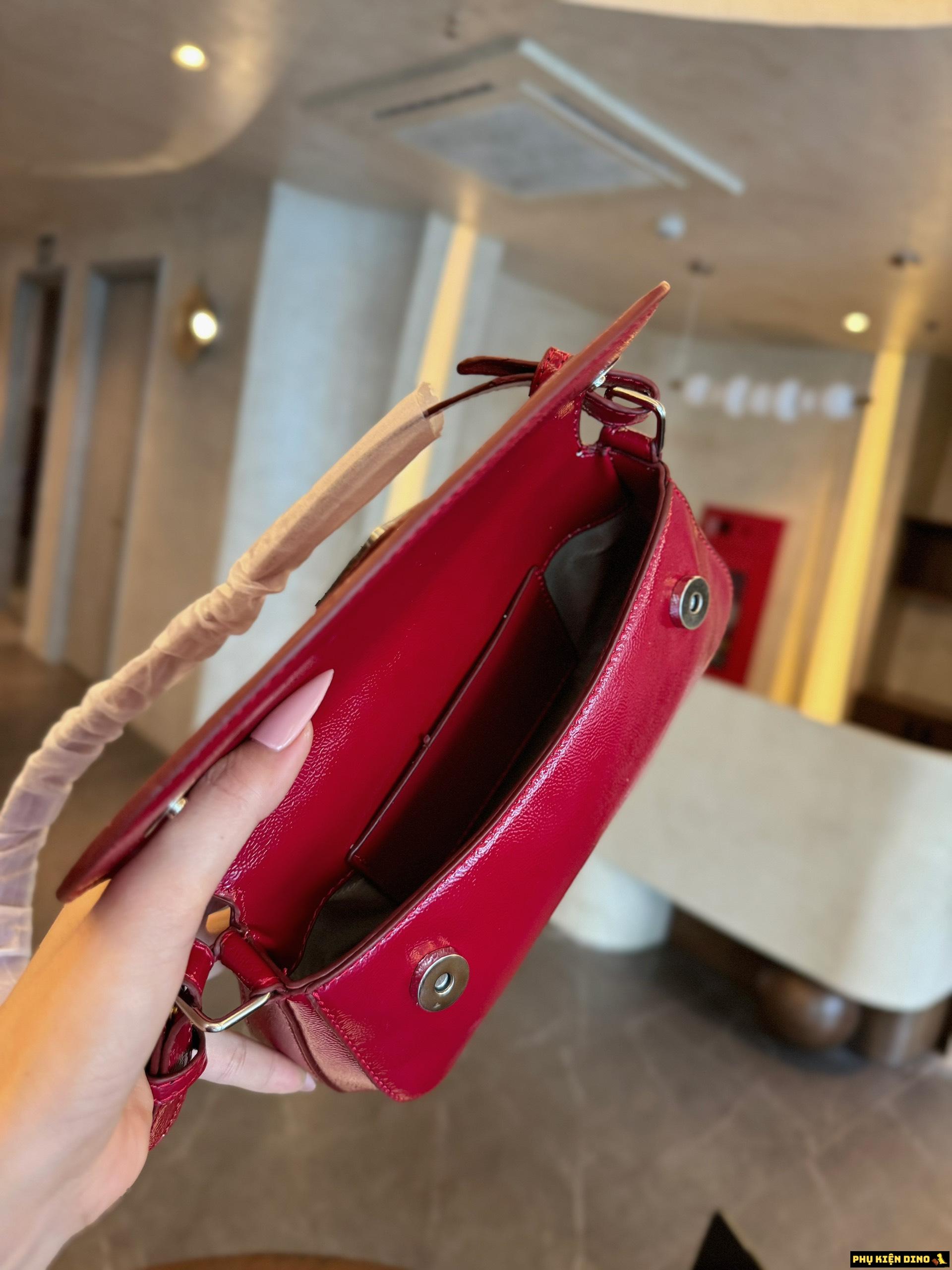 Túi Đeo Vai Prada Cleo Brushed Da Bóng 3 Màu Đen Trắng Đỏ 9 Túi Prada Dáng Bầu Màu Đỏ Da Bóng