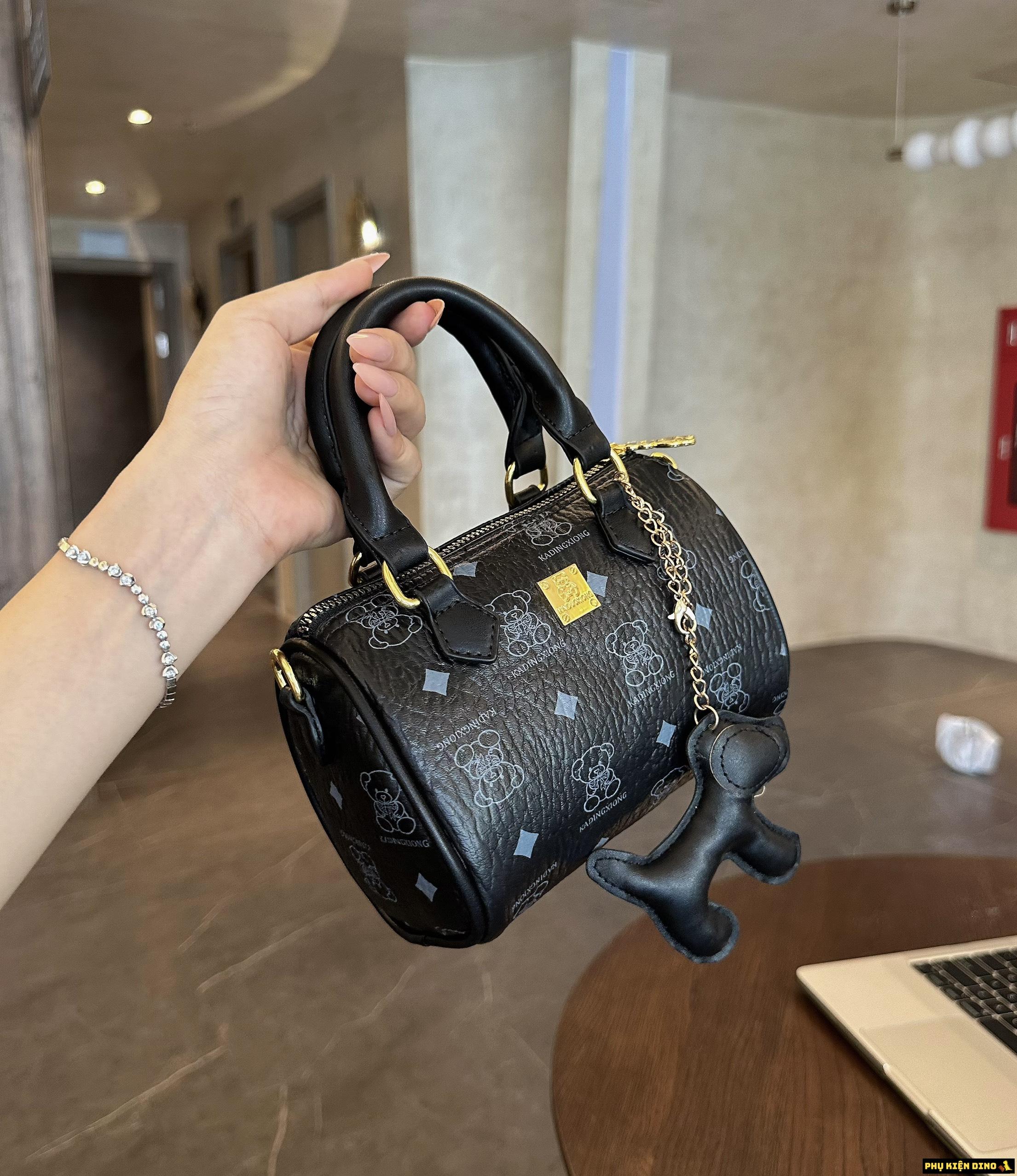 Túi Trống Gấu Nhiều Màu Kèm Móc Khóa Con Chó 14 Túi Trống Gấu Bear Black