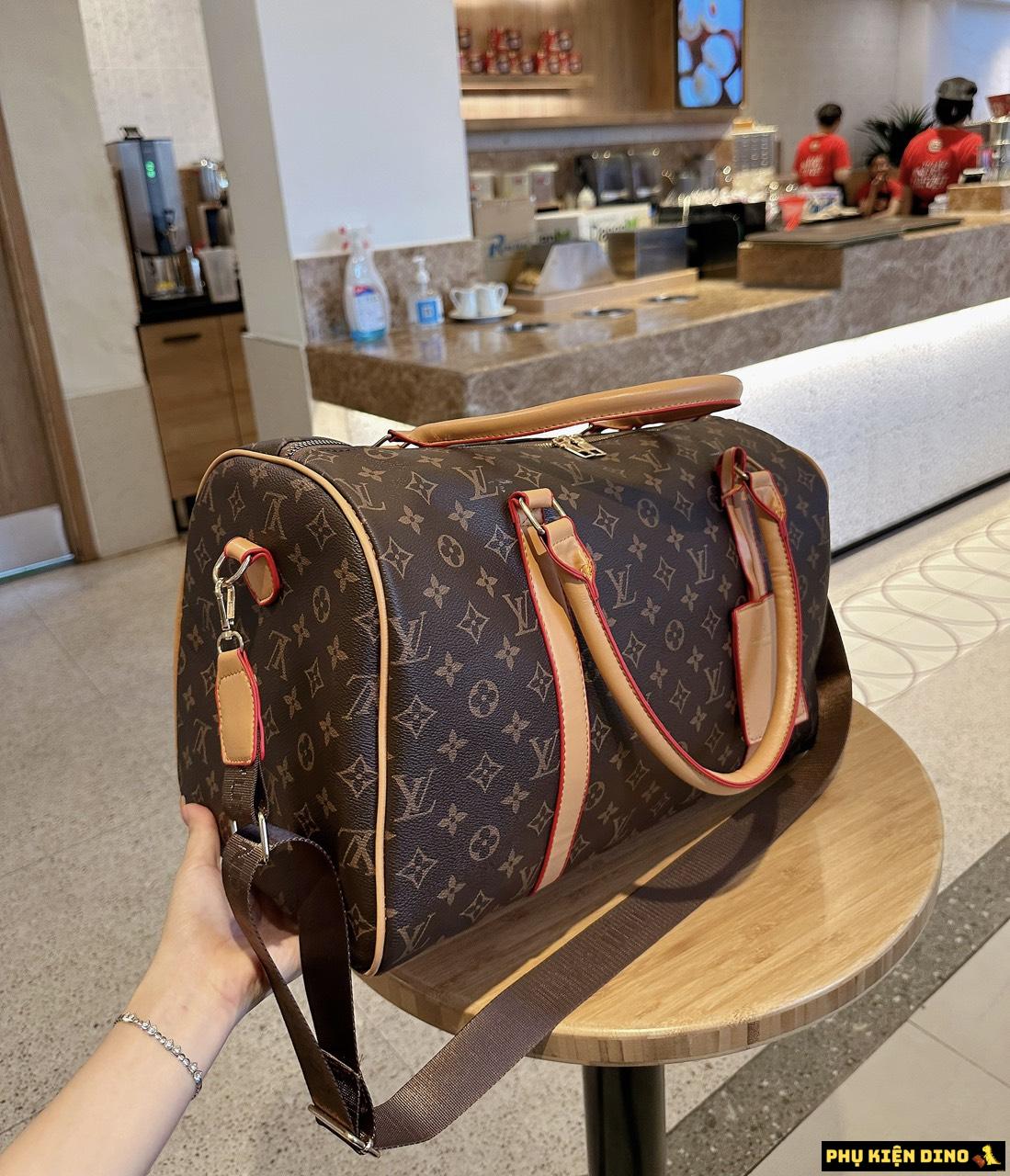 Túi Trống Du Lịch Louis Vuitton LV Monogram Nâu Size 50 3 Túi Trống Louis Vuitton LV Monogram Nâu