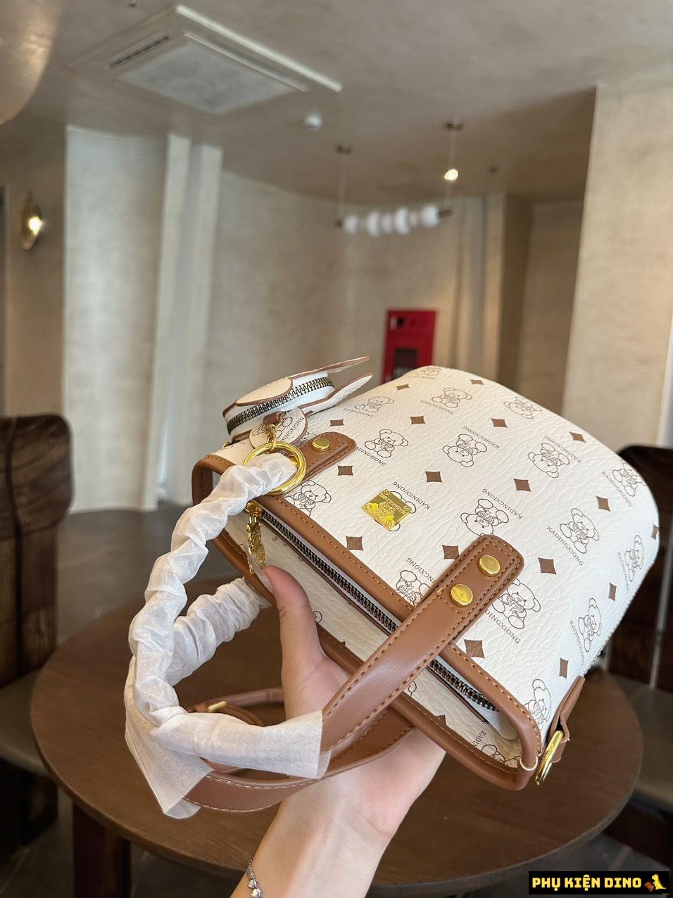 Túi Xách Gấu Nâu Trắng Kèm Túi Gấu Nhỏ Có Khóa Kéo 4 Túi Xách Gấu Nâu Trắng
