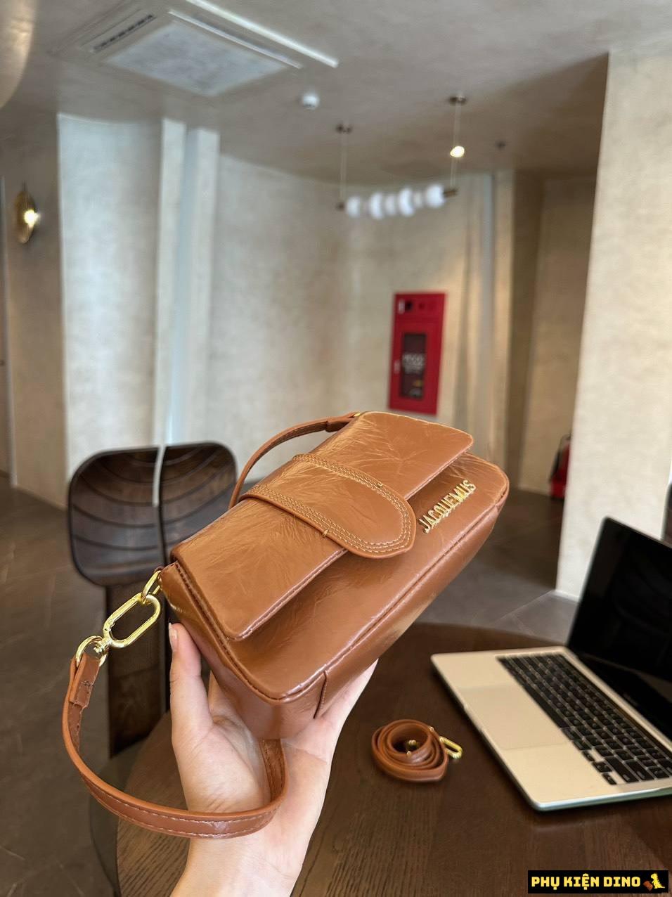 Túi Xách Tay Nữ Jacquemus Le Grand Bambino Đen Nâu Kem 4 Túi Xách Jacquemus Le Grand Bambino Size 21 Màu Nâu