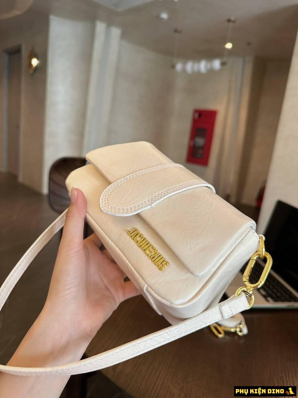 Túi Xách Tay Nữ Jacquemus Le Grand Bambino Đen Nâu Kem 11 Túi Xách Jacquemus Le Grand Bambino Size 21 White