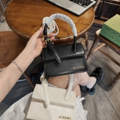 Túi Xách Jacquemus Mini Le Chiquito Moyen Boucle Trắng Đen