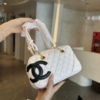 Túi Trống Xách Tay Chanel Logo 1 Bên 2 Màu Đen Trắng 12 Túi Xách Nữ Chanel Ligne Cambon Màu Trắng Logo Đen