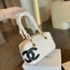 Túi Trống Xách Tay Chanel Logo 1 Bên 2 Màu Đen Trắng 13 Túi Xách Nữ Chanel Ligne Cambon White