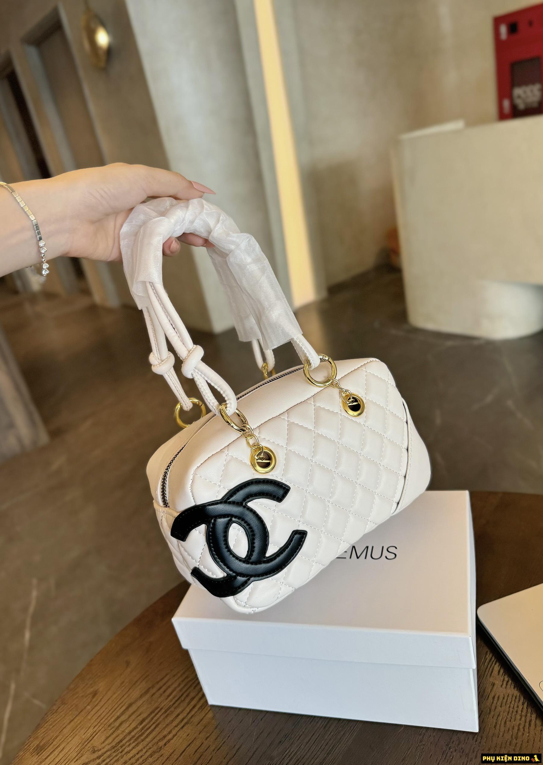 Túi Trống Xách Tay Chanel Logo 1 Bên 2 Màu Đen Trắng 4 Túi Xách Nữ Chanel Ligne Cambon White