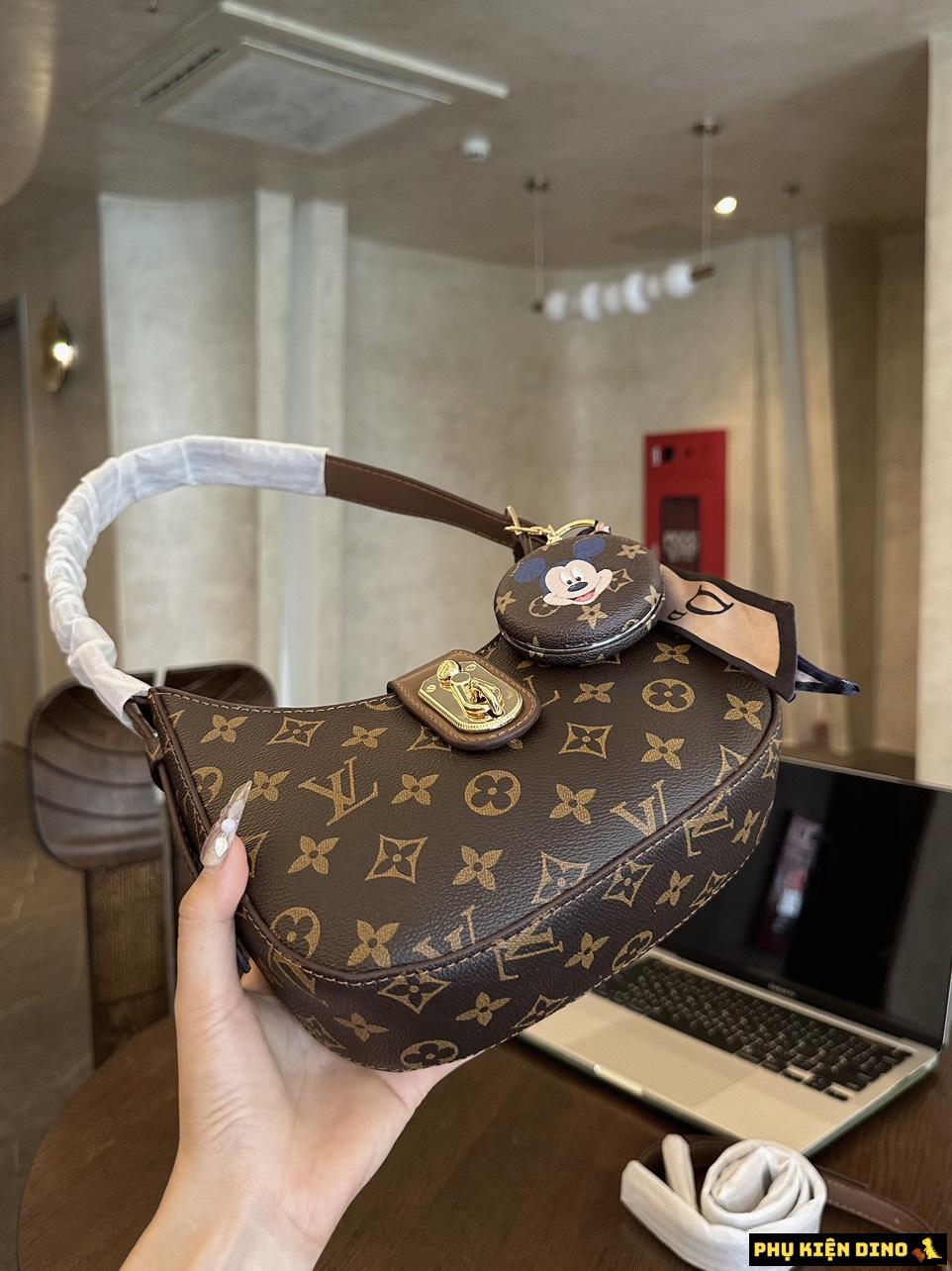 Túi Xách Nữ Louis Vuitton LV Màu Nâu Kèm Gương Mickey 5 Túi Xách Nữ Louis Vuitton LV Màu Nâu