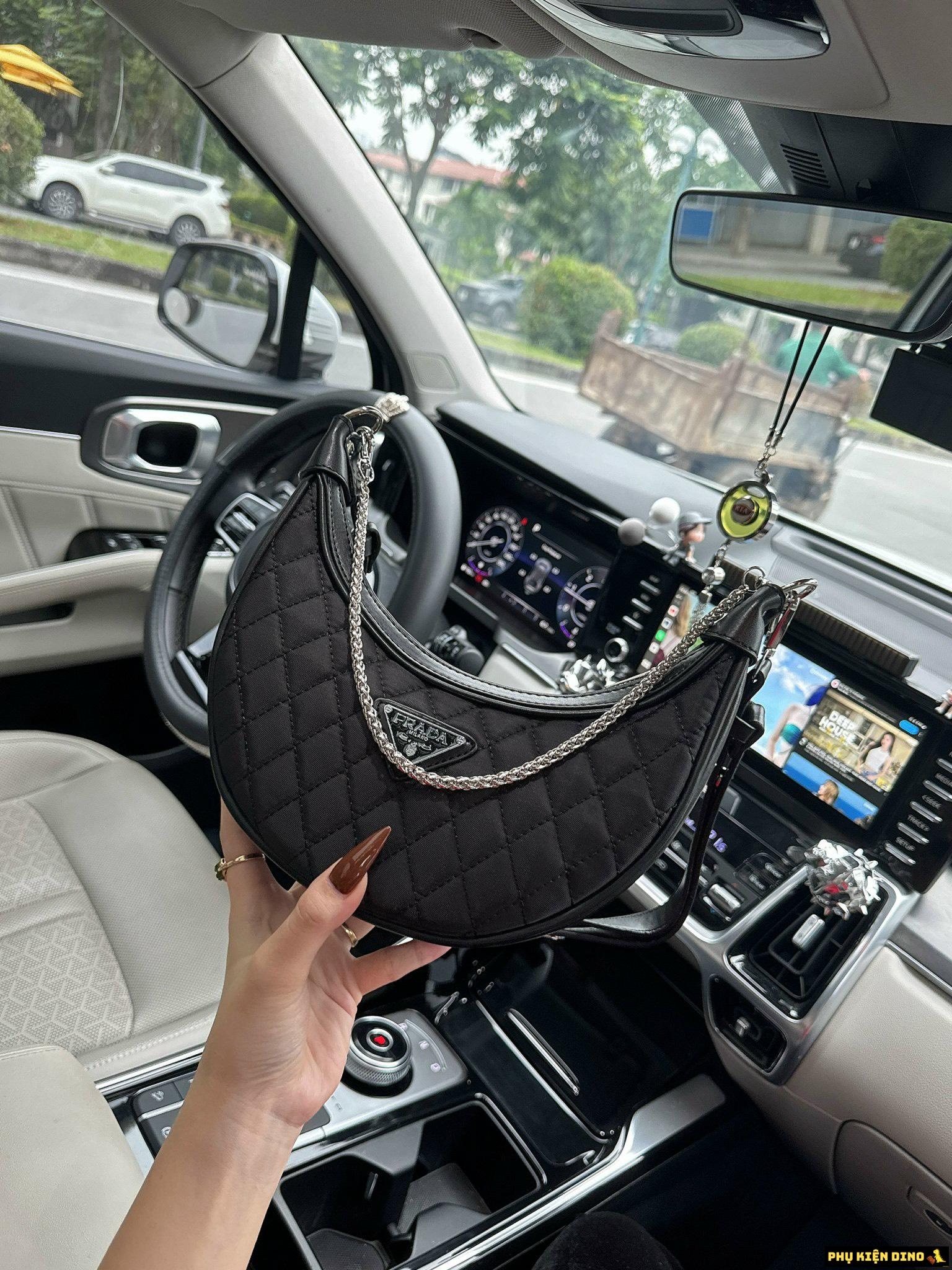 Túi Xách Nữ Prada Dáng Thuyền 2 Màu Đen Hồng 5 Túi Xách Nữ Prada Dáng Thuyền Màu Đen Ô Trám