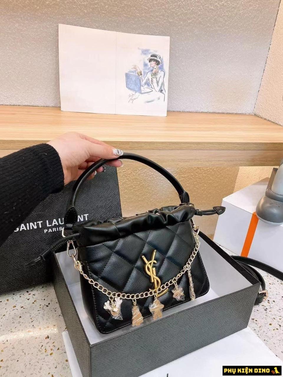 Túi Xách YSL Màu Trắng Kèm Dây Charm 5 Túi Xách YSL Màu Đen Kèm Dây Charm