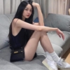 Túi Saint Laurent YSL Manhattan Small Crossbaby Bag Black White Yellow 22 Túi YSL Manhattan Black