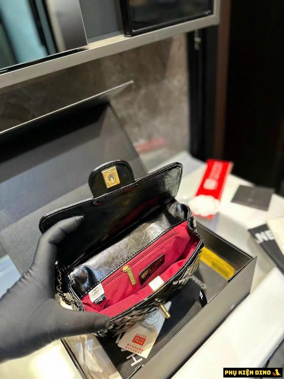 Túi Chanel Dáng Bầu Tai Thỏ 4 Màu Trắng Đen Xám Hồng Size 23 7 Bên Trong Túi Chanel Dáng Bầu Tai Thỏ Màu