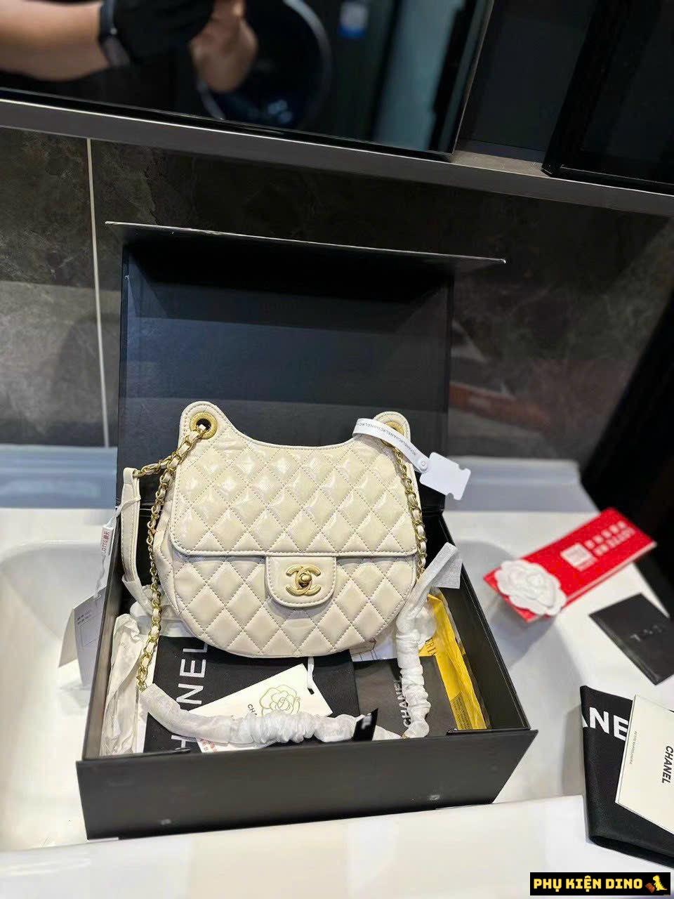 Túi Chanel Dáng Bầu Tai Thỏ 4 Màu Trắng Đen Xám Hồng Size 23 4 Túi Chanel Dáng Bầu Tai Thỏ Màu Trắng Kem Size 23
