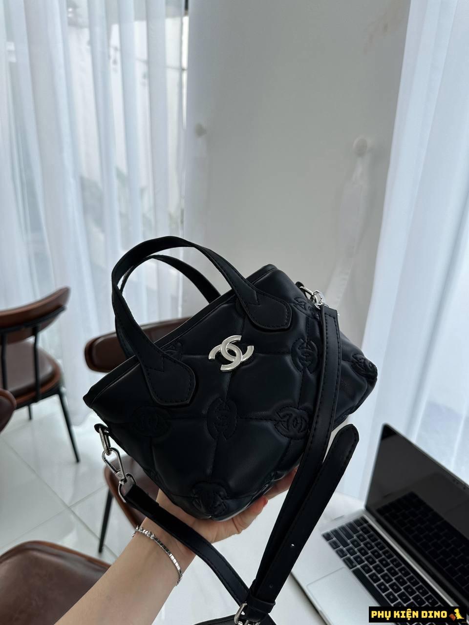 Túi Giỏ Xách Chanel Thêu Màu Đen Size 20 2 Túi Chanel Thêu Màu Đen Dáng Giỏ