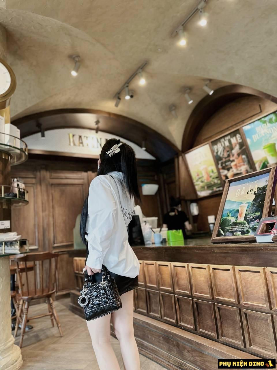 Túi Dior Lady Da Bóng Size 20 2 Dây Fullbox Bạc 8 tui dior lady da bong size 20 2 day fullbox bac