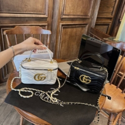 Túi Gucci White GG Marmont 2 Trắng Đen Size 20