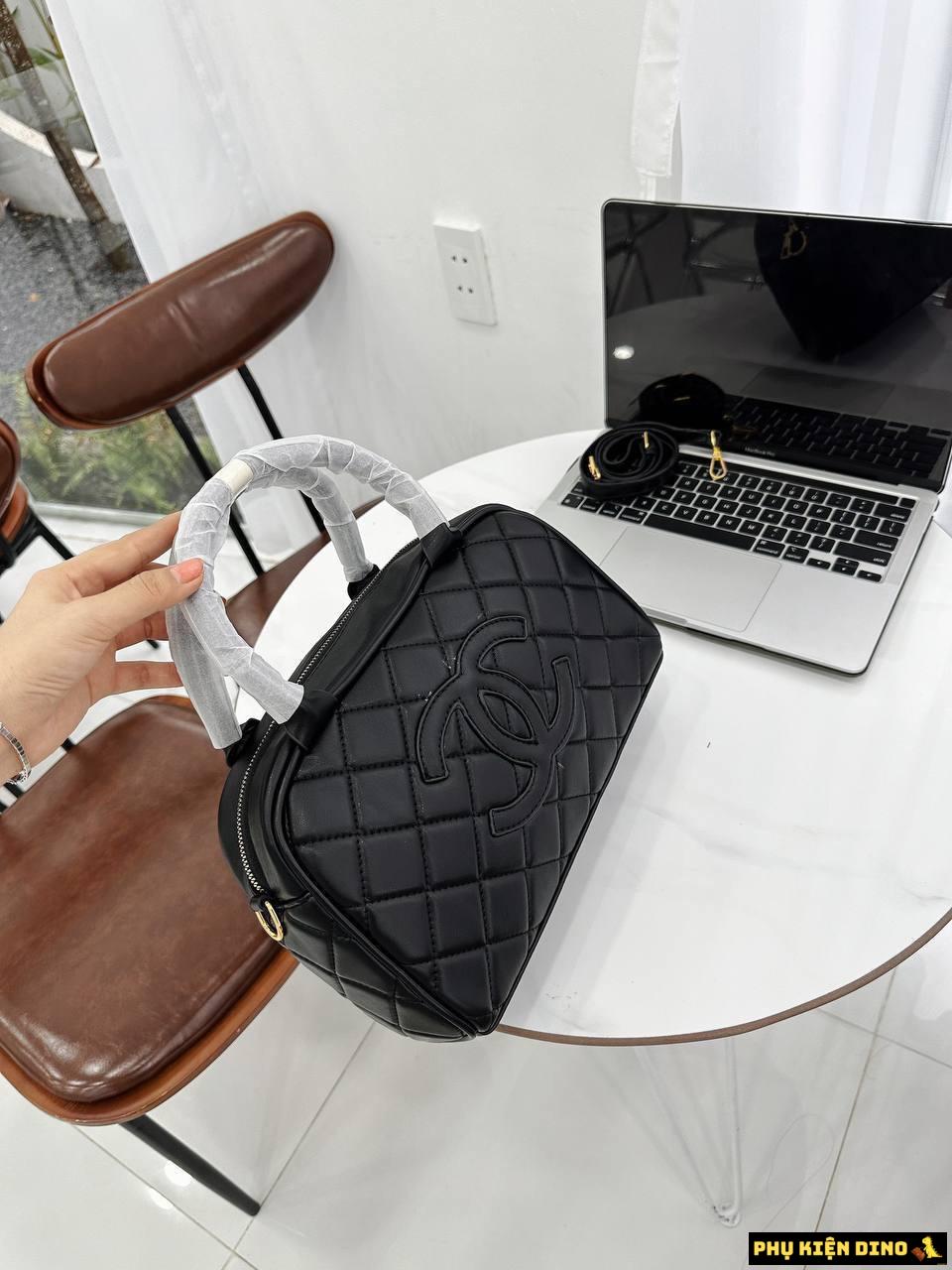 Túi Chanel CC Quilted Caviar Bowling Bag Black Size 23 6 Túi Chanel Dáng Trống Ngang Màu Đen Size 23