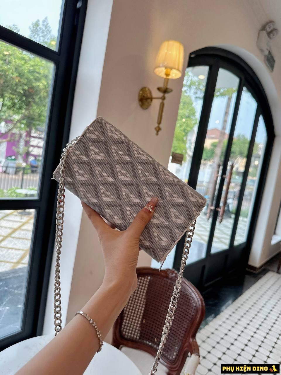 Túi Ví Dior Họa Tiết Tam Giác Hai Màu Xám Đen Size 20 7 Túi Dior Họa Tiết Tam Giác Màu Xám Trắng