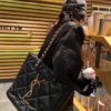 Túi Tote YSL Da Mềm Màu Đen Logo Vàng 15 Túi Tote YSL Da Mềm Màu Đen Logo Vàng