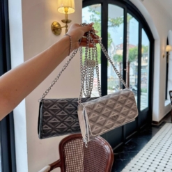 Túi Ví Dior Họa Tiết Tam Giác Hai Màu Xám Đen Size 20