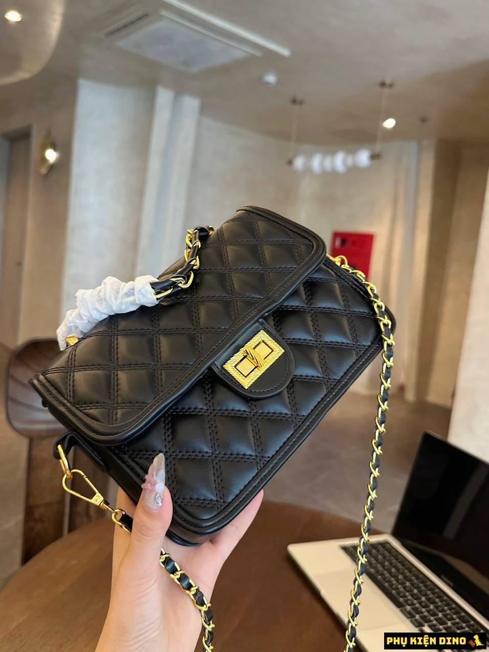 Túi Vuông Khóa Xoay Trần Trám Hai Màu Trắng Đen Size 20 1 Túi Vuông Khóa Xoay Trần Trám Hai Màu Trắng Đen Size 20