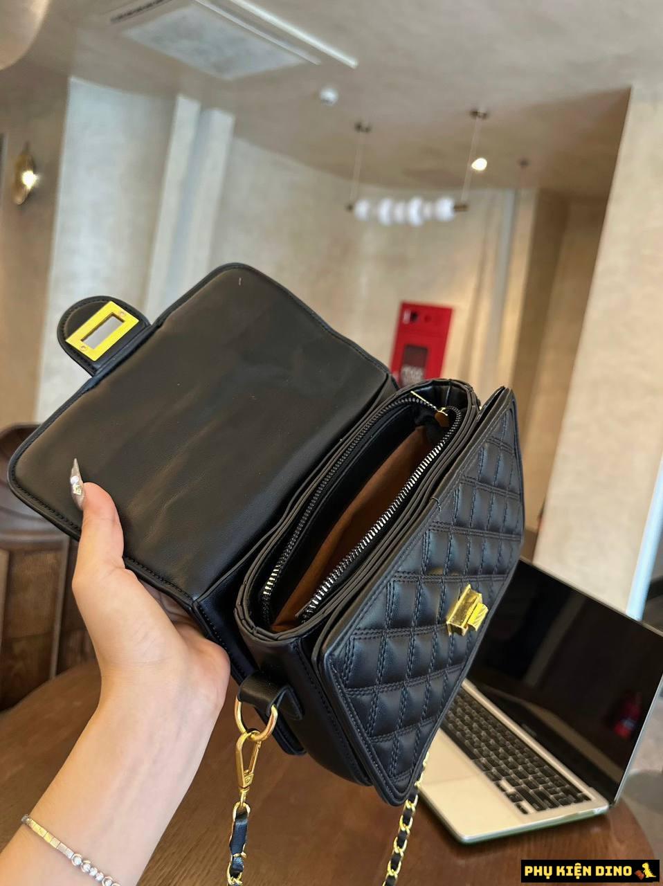 Túi Vuông Khóa Xoay Trần Trám Hai Màu Trắng Đen Size 20 5 Túi Vuông Màu Đen Size 20