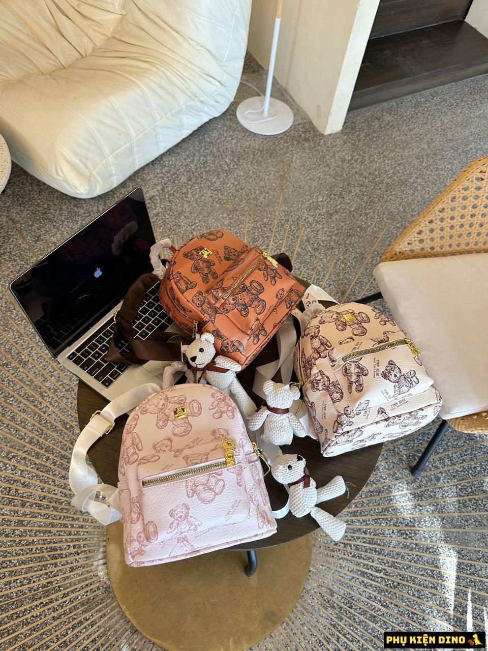 Balo Gấu Size 25 3 Màu Cam Hồng Kem Kèm Gấu 1 Balo Gấu Size 25 3 Màu Cam Hồng Kem Kèm Gấu