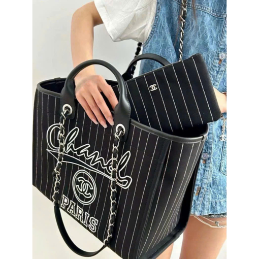 Túi Chanel Black Paris White Kẻ Sọc