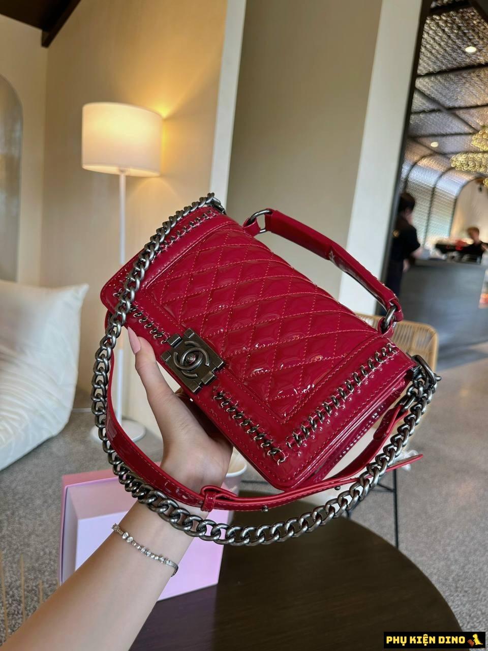 Túi Chanel Viền Xích Cao Cấp Size 22 3 Màu Đỏ Trắng Đen 2 Túi Chanel Viền Xích Cao Cấp Màu Đỏ Da Bóng