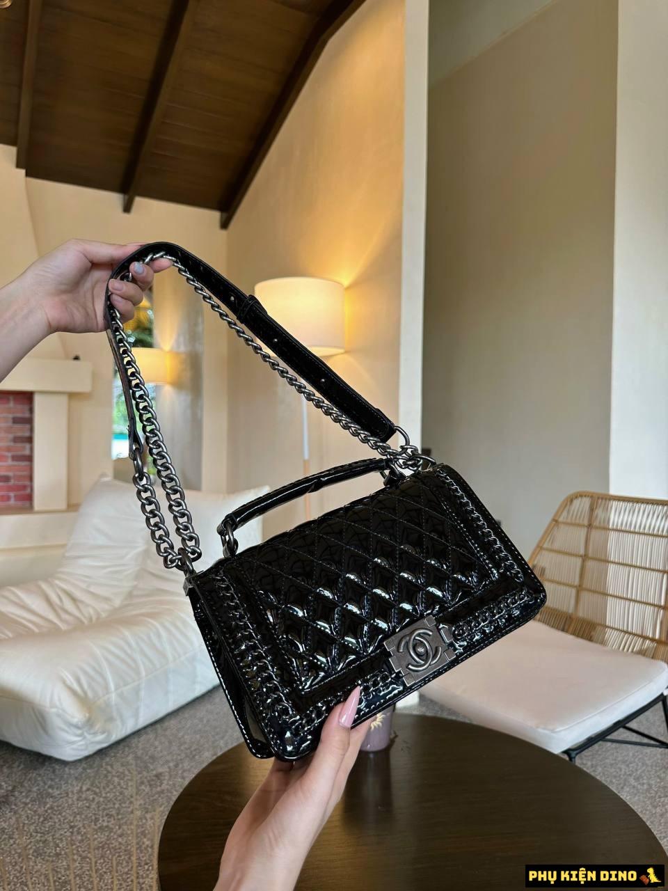 Túi Chanel Viền Xích Cao Cấp Size 22 3 Màu Đỏ Trắng Đen 6 Túi Chanel Viền Xích Cao Cấp Size 22 Màu Đen