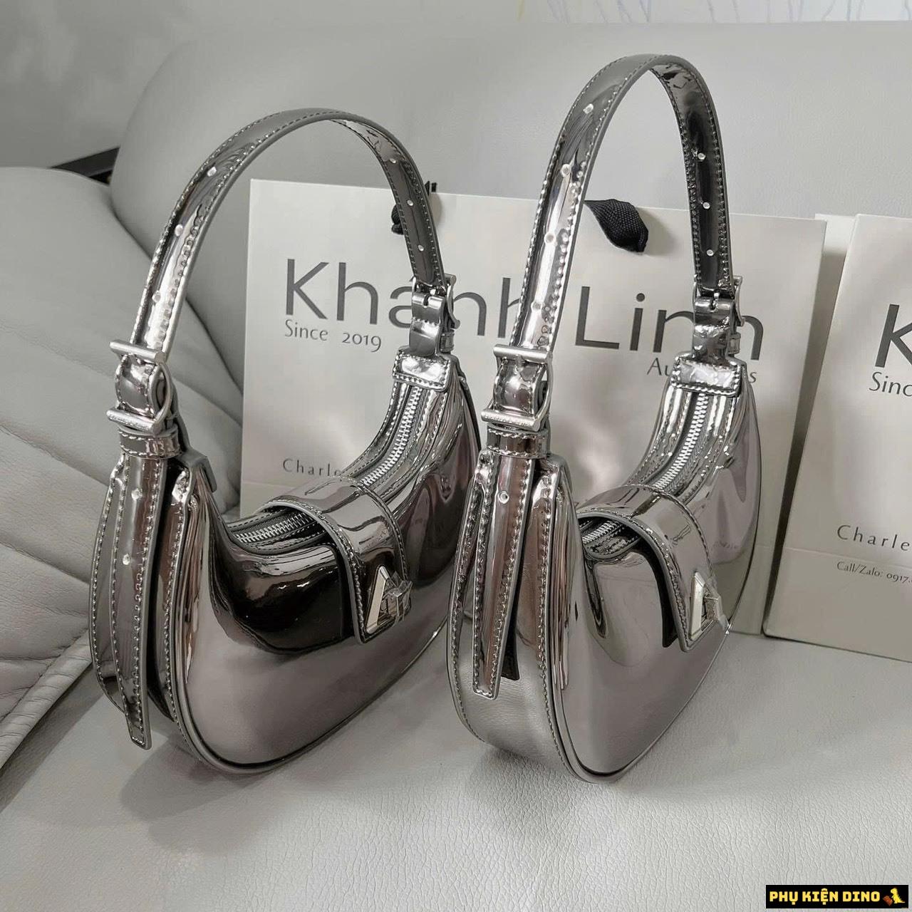 Túi CNK Dáng Cong Tròn Màu Bạc 12 Túi Charles & Keith Silver