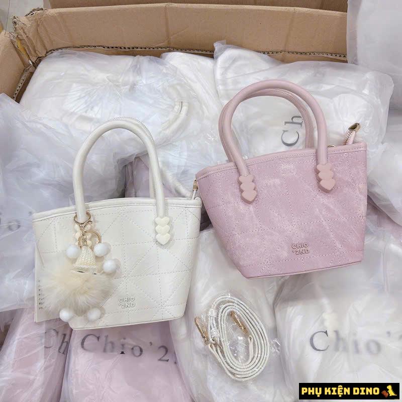 Túi Chio 2 Quai Giỏ Kèm Gấu 2 Màu Hồng Loang Kem 2 Túi Chio 2 Quai Giỏ Kèm Gấu 2 Màu Hồng Loang Kem