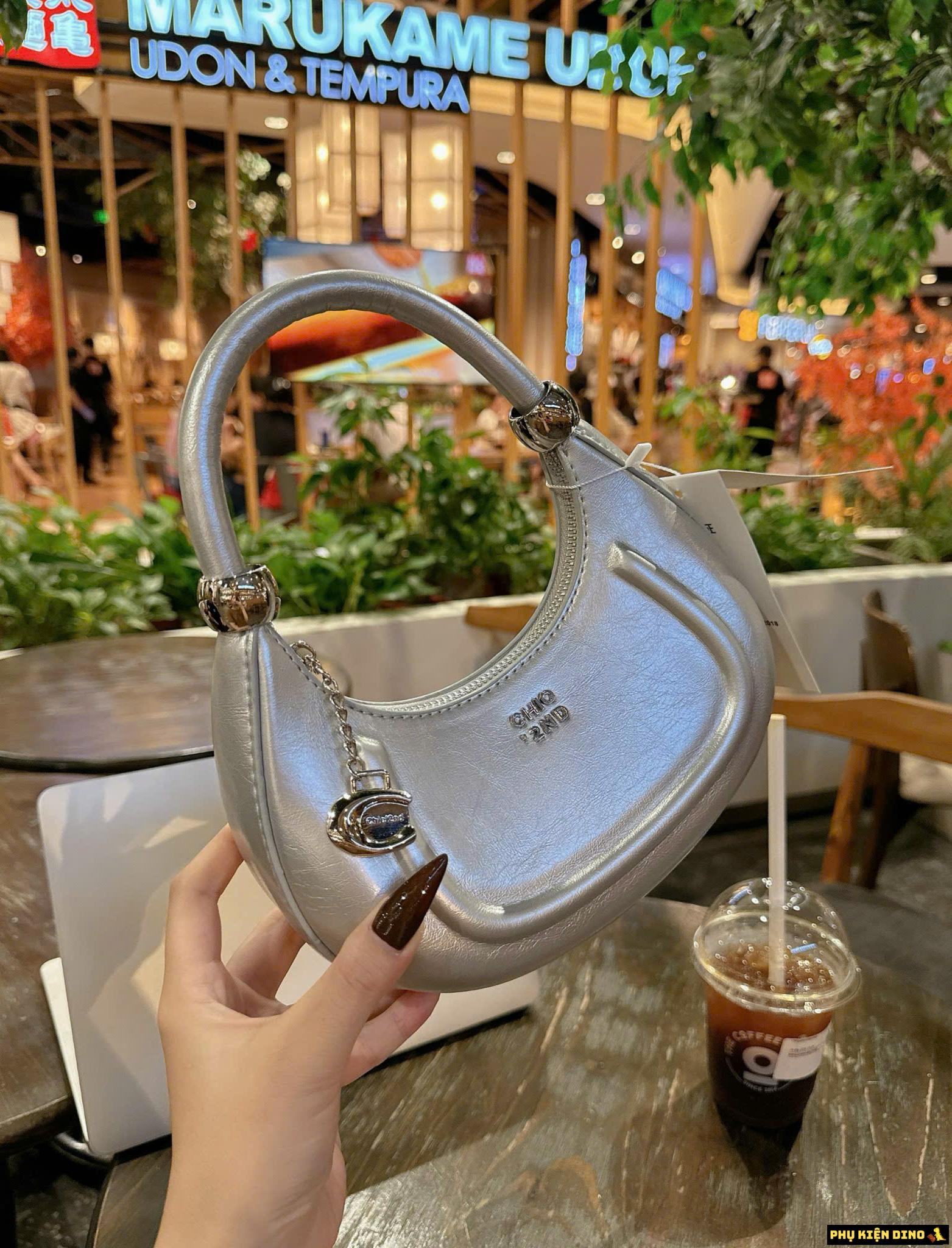 Túi Chio 2nd Dáng Tròn Bầu 4 Màu Đỏ Bạc Kem Nâu 9 Túi Chio 2nd Dáng Tròn Bầu Màu Bạc