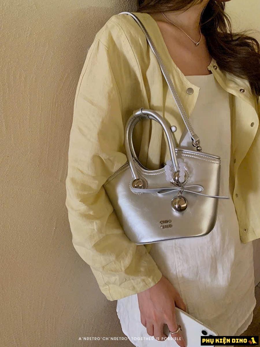 Túi Chio Quai Giỏ 4 Màu Đỏ Kem Đen Bạc Kèm Trái Châu 6 Túi Chio Quai Giỏ 4 Màu Bạc Size 21