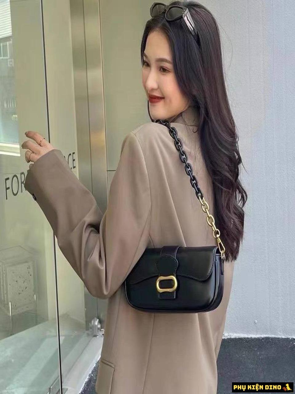 Túi CNK Dáng Ngang Hai Dây Đeo Size 22 Màu Đen 9 Túi CNK Dáng Ngang Hai Dây Đeo Size 22 Màu Đen