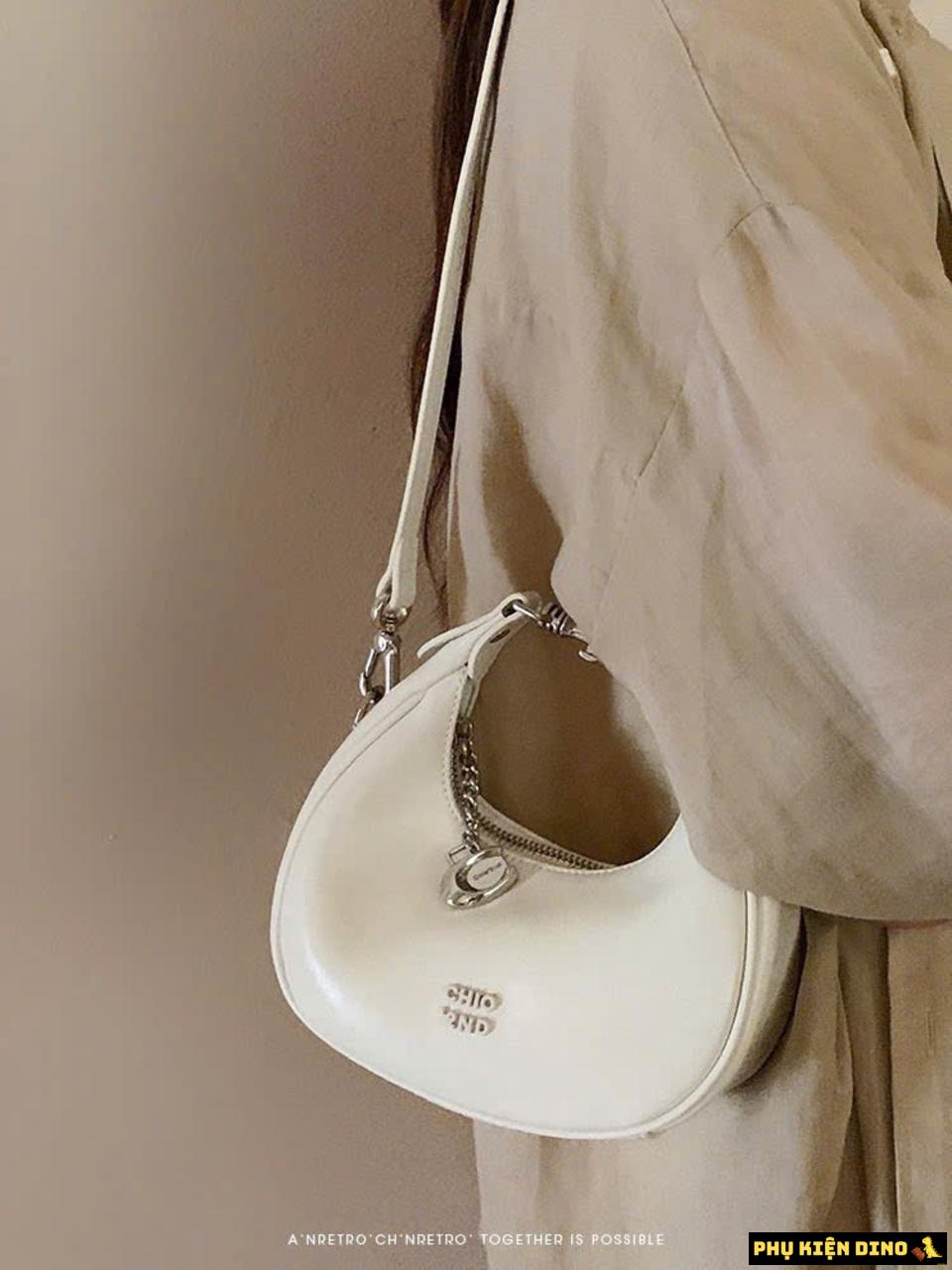 Túi Dáng Tròn Chio 2 màu Trắng Bạc 1 Túi Dáng Tròn Chio 2 màu Trắng Bạc