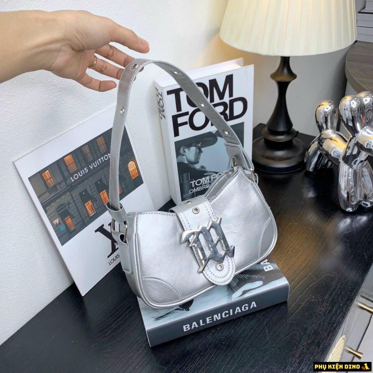 Túi Đeo Vai Misbhv Jacquard 3 Màu Trắng Đen Bạc Size 20 5 Túi Đeo Vai Misbhv Jacquard Silver Size 20